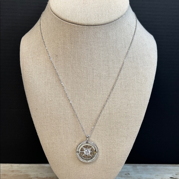 Jewelry - Elegant Silver Compass Pendant Necklace
